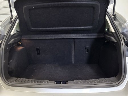 2018 Ford Focus - thumbnail 10