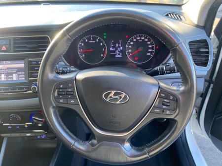 2019 Hyundai i20 1.2 Deluxe €13,950 thumbnail