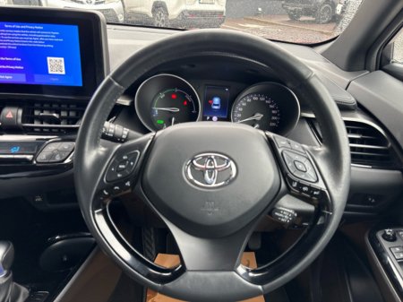 2023 Toyota C-HR FRESH SELECTION OF TRADE-INS HYBRID SPORT 4DR AUTO €31,500 thumbnail