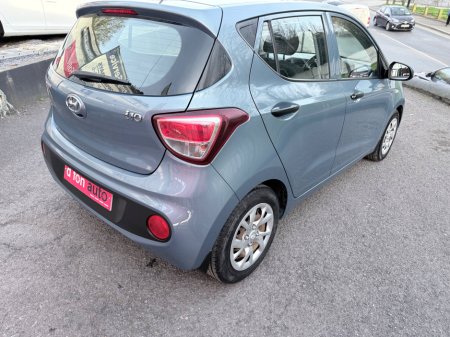 2017 Hyundai i10 - thumbnail 11