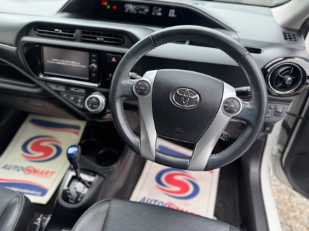 2017 Toyota Aqua - thumbnail 11