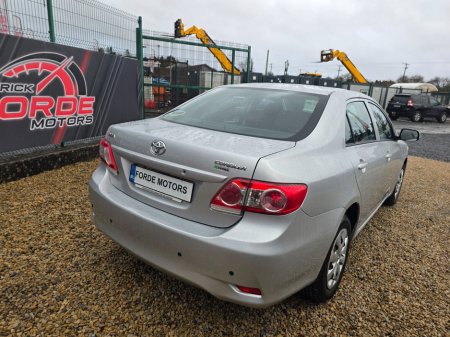 2012 Toyota Corolla - thumbnail 4