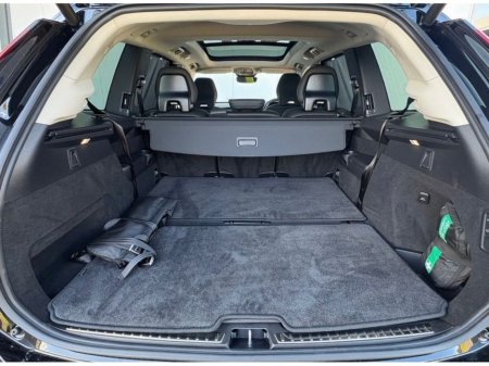 2025 Volvo XC90 T8 ULTRA DARK AWD thumbnail