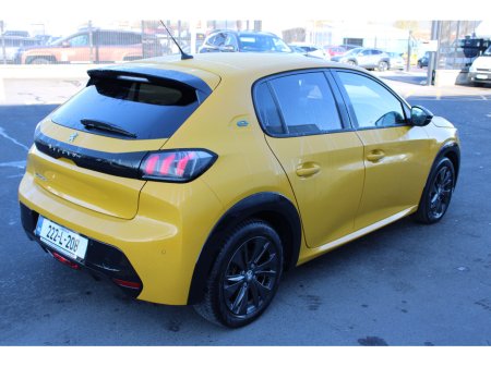 2022 Peugeot 208 - thumbnail 5