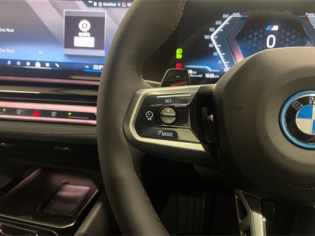 2026 BMW 5 Series 530e M Sport- IMMEDIATE DELIVERY thumbnail