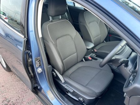 2020 Ford Focus - thumbnail 18