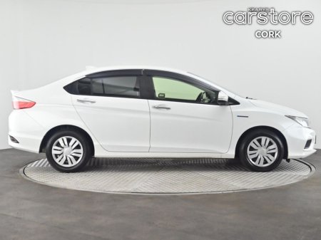 2018 Honda Grace GRACE DAA-GM4 4 DR AUTO €15,880