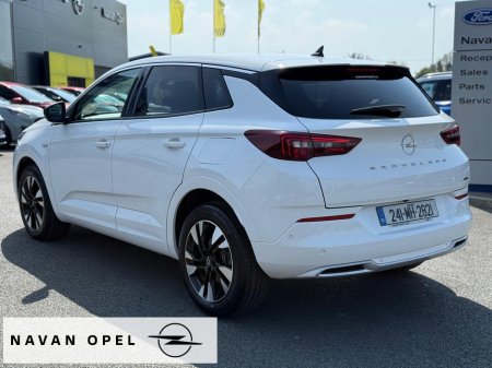 2024 Opel Grandland ELEGANCE PHEV-1.6 X **From €525 per month** €35,950