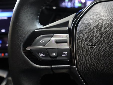 2024 Peugeot 408 *64* ALLURE S/S PHEV AUTO €29,950 thumbnail