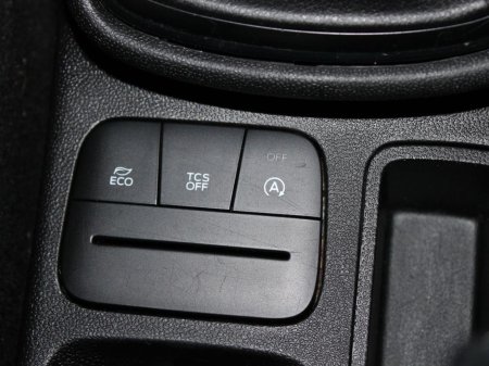 2019 Ford Fiesta 1.10 70PS 5SPD 5DR 4DR €14,999 thumbnail