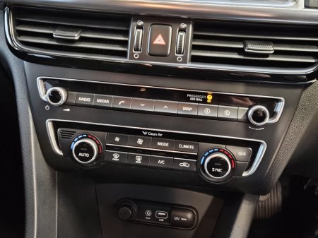 2016 Kia Optima 1.7 D EX thumbnail