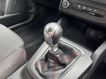 2024 Ford Focus - thumbnail 10