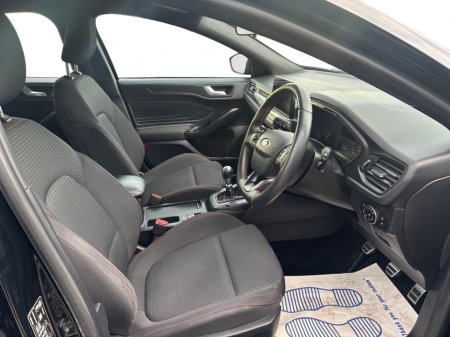 2020 Ford Focus ST-LINE 1.5 TDCI 125PS 6SPEED 5DR €19,950 thumbnail