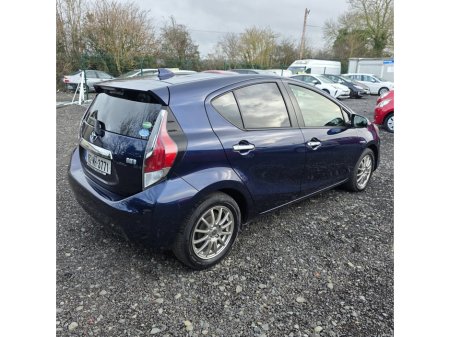 2016 Toyota Aqua 1.8 Hybrid €11,450 thumbnail