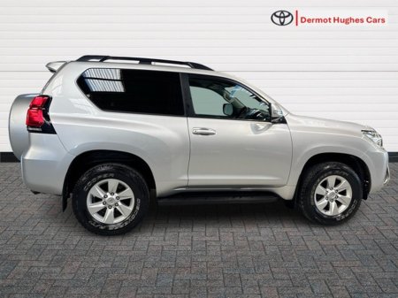 2022 Toyota Landcruiser SWB COMM MANUAL €45,950 thumbnail