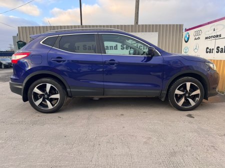 2017 Nissan Qashqai 1.5 SV PREMIUM E6 4DR €11,750 thumbnail