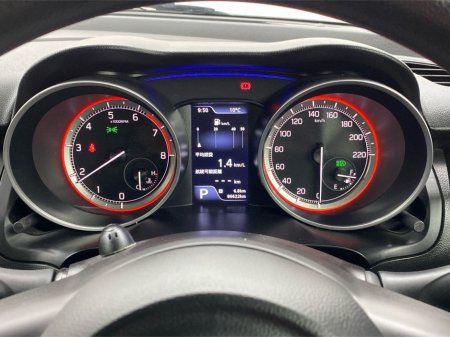 2022 Suzuki Swift - thumbnail 18