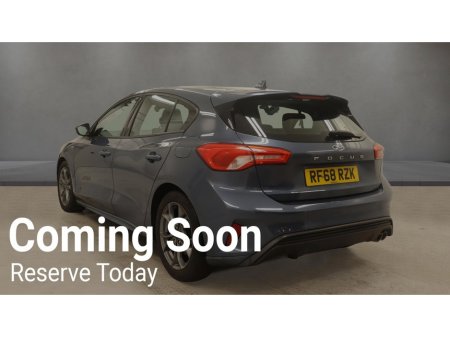 2019 Ford Focus - view 3