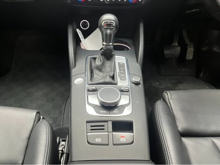 2020 Audi A3 €21950! 2020 AUDI A3 SPORT TFSI  1.4 / CRUISE CONTROL / REVERSE CAMERA / ELECTRIC HEATED SEATS AND MORE €21,950 thumbnail