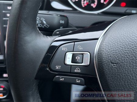 2016 Volkswagen Golf 1.4 HIGHLINE , AUTO // IMMACULATE €14,950 thumbnail