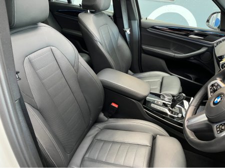 2021 BMW X3 2021 BMW X3 XDRIVE 30E M-SPORT EDITION JOY 2.0 AUTOMATIC / CRUISE CONTROL / 360° PARKING CAMERA / ELECTRIC MEMORY & HEATED SEATS / PADDLE SHIFTERS / PANORAMIC SUNROOF / APPLE CARPLAY thumbnail