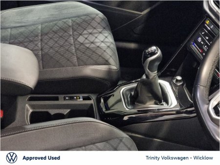 2023 Volkswagen T-Roc * R-LINE * 1.0 TSI * 110BHP * MANUAL * STUNNING SUV * TRINITY VOLKSWAGEN * €30,950 thumbnail