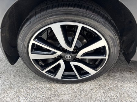 2016 Nissan Qashqai - thumbnail 27