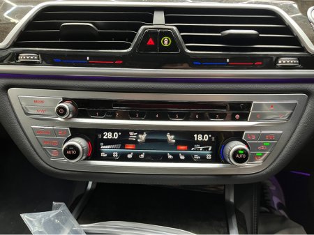 2017 BMW 7 Series - thumbnail 26