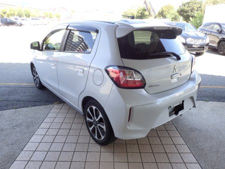 2020 Mitsubishi Mirage - thumbnail 4