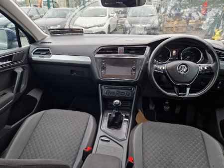 2018 Volkswagen Tiguan 2.0 TDI 115HP BMT Comfortline €15,950 thumbnail