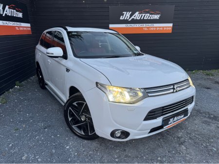 2015 Mitsubishi Outlander - thumbnail 1