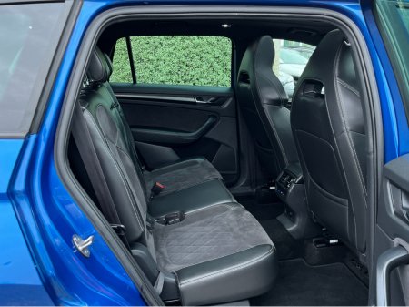 2020 Skoda Kodiaq SPORTLINE 7 SEATER AUTOMATIC 150BHP 2.0 DIESEL //PANORAMIC GLASS ROOF//HEATED SEATS AND STEERING WHEEL//REVERSE CAMERA// €33,950 thumbnail