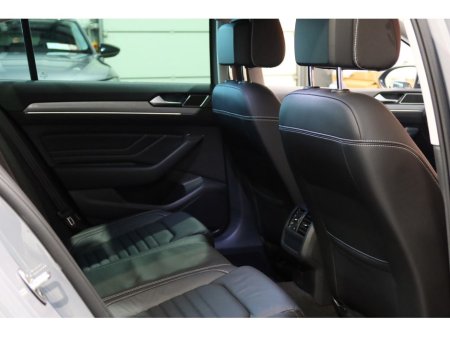 2022 Volkswagen Passat GTE DSG #16 €27,950 thumbnail