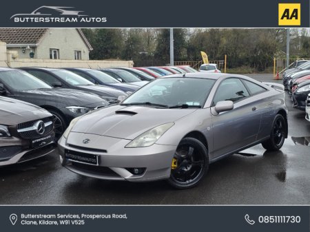 2005 Toyota Celica - view 3