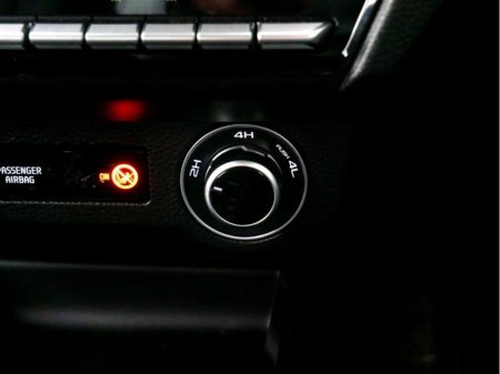 2025 Isuzu D-MAX - thumbnail 31