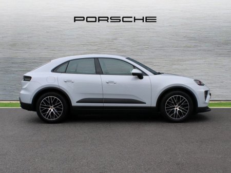 2025 Porsche Macan Electric €82,000