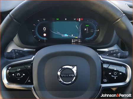 2025 Volvo XC60 T6 350bhp AWD PHEV Plus Black Edition (Lighting Pack / Panoramic Sunroof / 360 Camera) €68,900 thumbnail