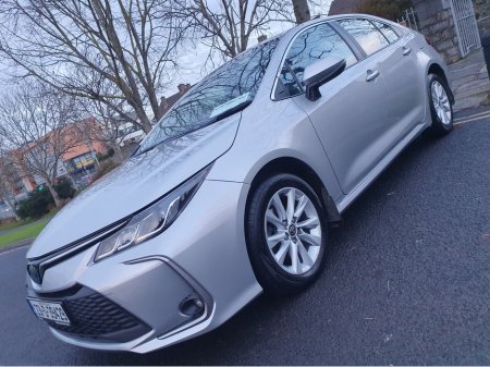 2023 Toyota Corolla Hybrid , LUNA SALOON 4DR AUTO €21,995
