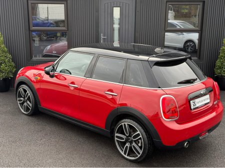 2017 MINI Cooper Black Ed 1.5P €15,750 thumbnail