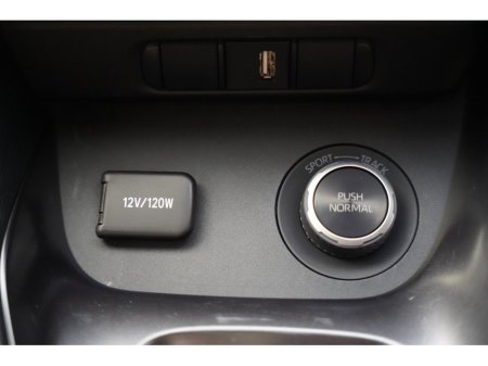 2020 Toyota Yaris - thumbnail 14