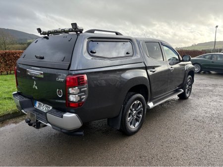 2020 Mitsubishi L200 INSTYLE  AUTO CREWCAB PICK UP thumbnail