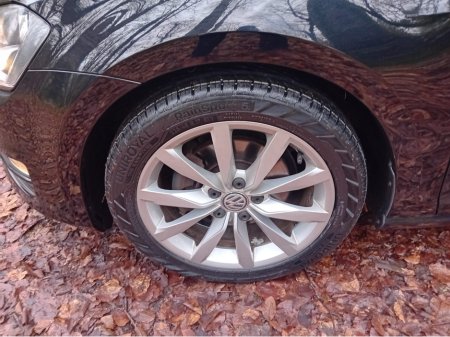 2016 Volkswagen Golf HIGHLINE 1.6 TDI MANUAL 5 SPEED 110HP 5DR @ REDDY 2 DRIVE LTD €13,850 thumbnail