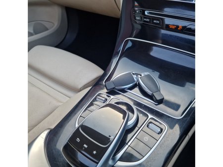 2016 Mercedes-Benz C Class - thumbnail 8