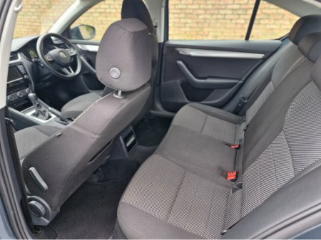 2016 Skoda Octavia - thumbnail 14