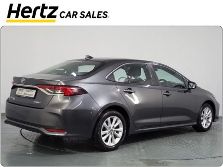 2023 Toyota Corolla 1.8 Hybrid Luna Saloon €22,795 thumbnail