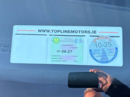 2018 Volkswagen Golf - view 2