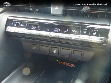 2025 Toyota C-HR - thumbnail 11