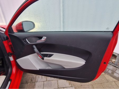 2011 Audi A1 1.4 PETROL AUTO €8,495 thumbnail