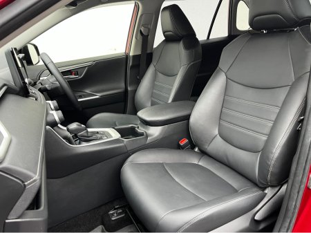 2025 Toyota Rav4 2.5 HYBRID SOL AUTO 218 BHP LEATHER €43,995 thumbnail