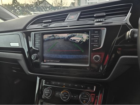 2016 Volkswagen Touran ( 162 REG 1.4 HIGHLINE 7 SEATER CARPLAY ANDROID AUTO LARGE TOUCH SCREEN - SPECIALISING IN IMPORTS OF GERMAN AUTOMATIC HI SPEC €16,950 thumbnail